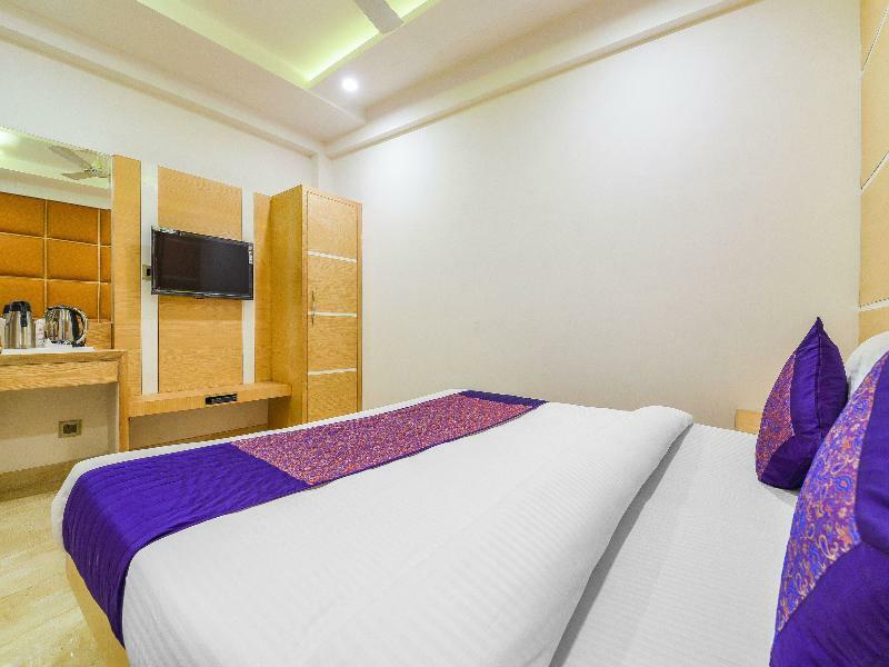 Oyo 15836 Pleasure River Front Resort Tuem Eksteriør bilde