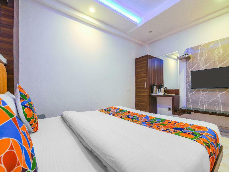 Oyo 15836 Pleasure River Front Resort Tuem Eksteriør bilde